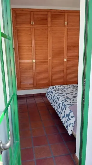 Διαμέρισμα Famarabeach2